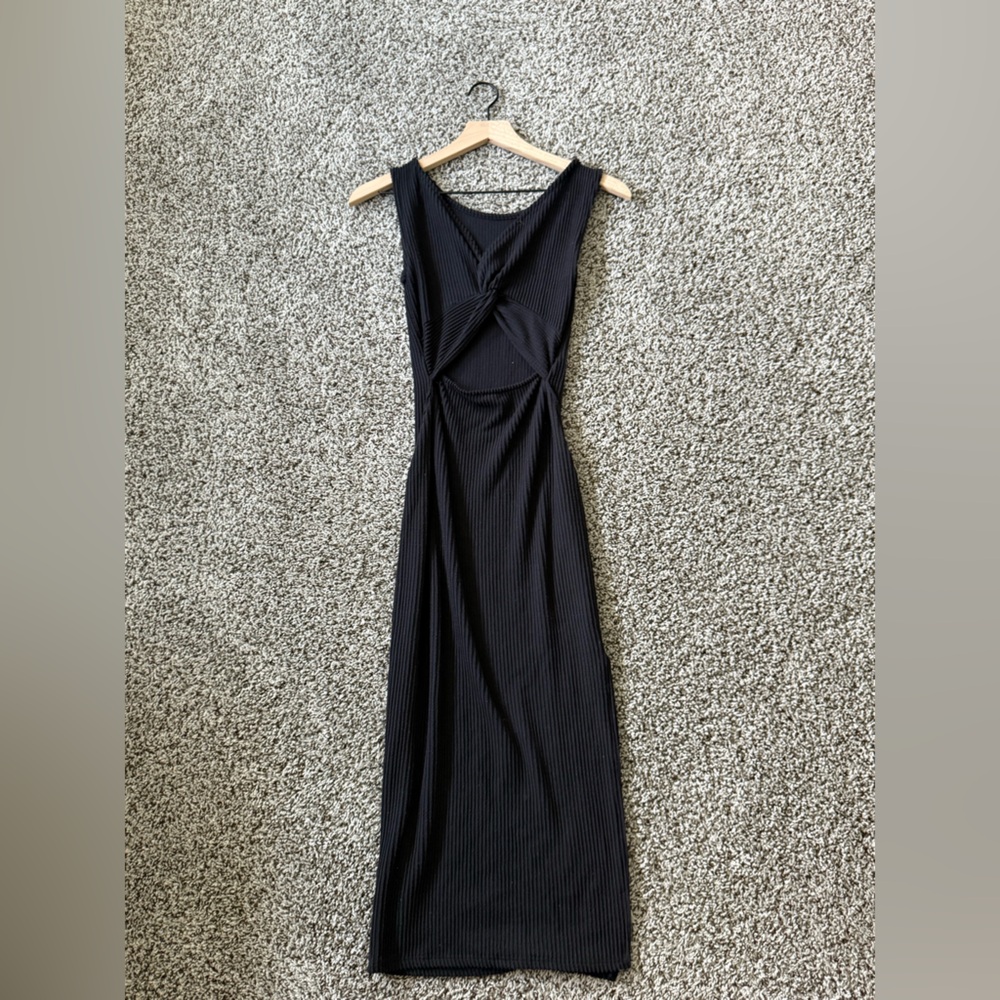 Ribbed Black Sleeveless Dress